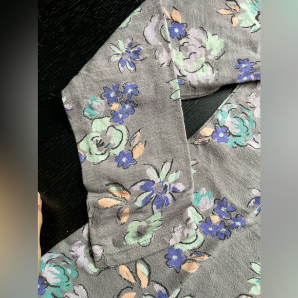 CHEROKEE TOP GIRLS LONG SLEEVES, t-shirt.  gray flowery SIZE 7/8 - Picture 6 of 14